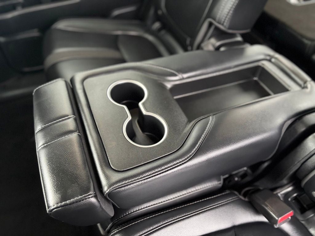 2025 Honda Pilot Touring - Photo 17