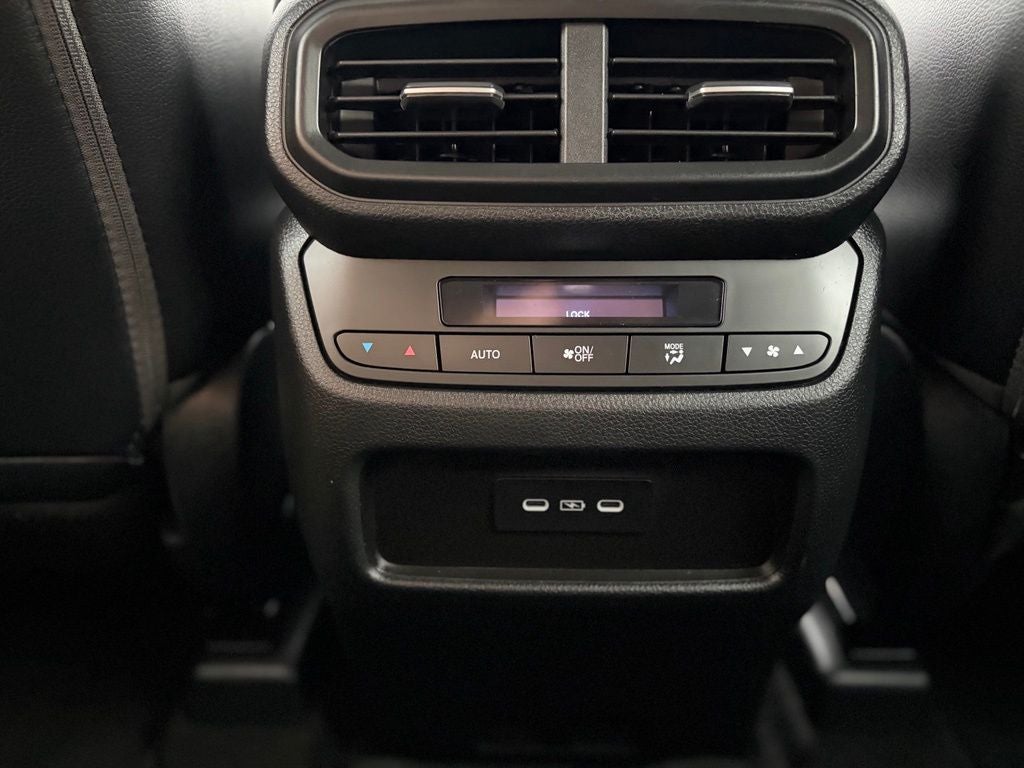 2025 Honda Pilot Touring - Photo 18