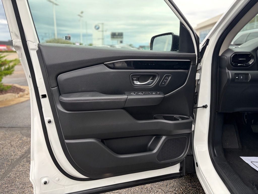 2025 Honda Pilot Touring - Photo 22