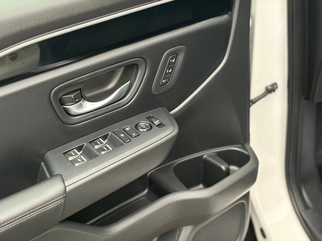 2025 Honda Pilot Touring - Photo 23