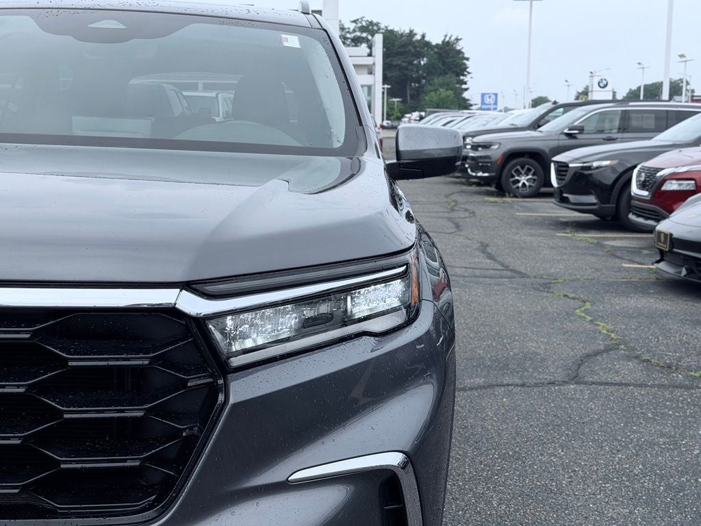 2025 Honda Pilot Touring