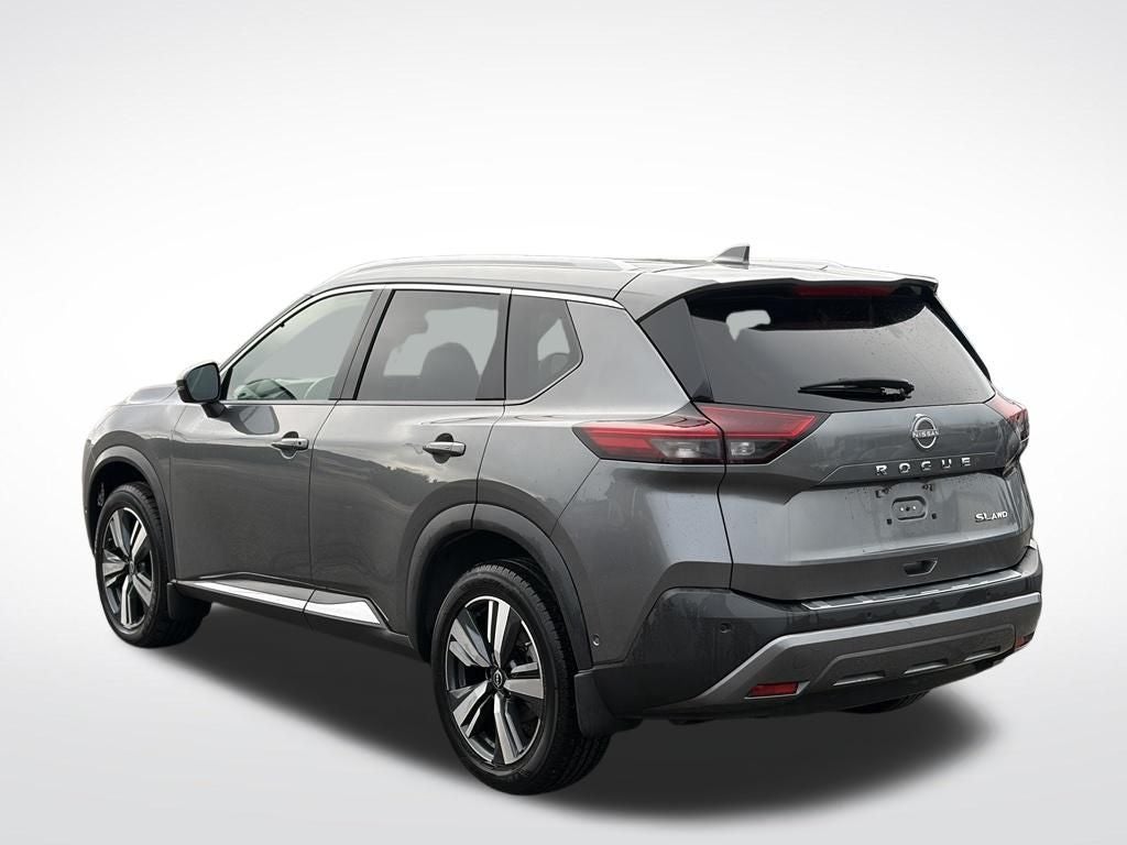 2022 Nissan Rogue SL