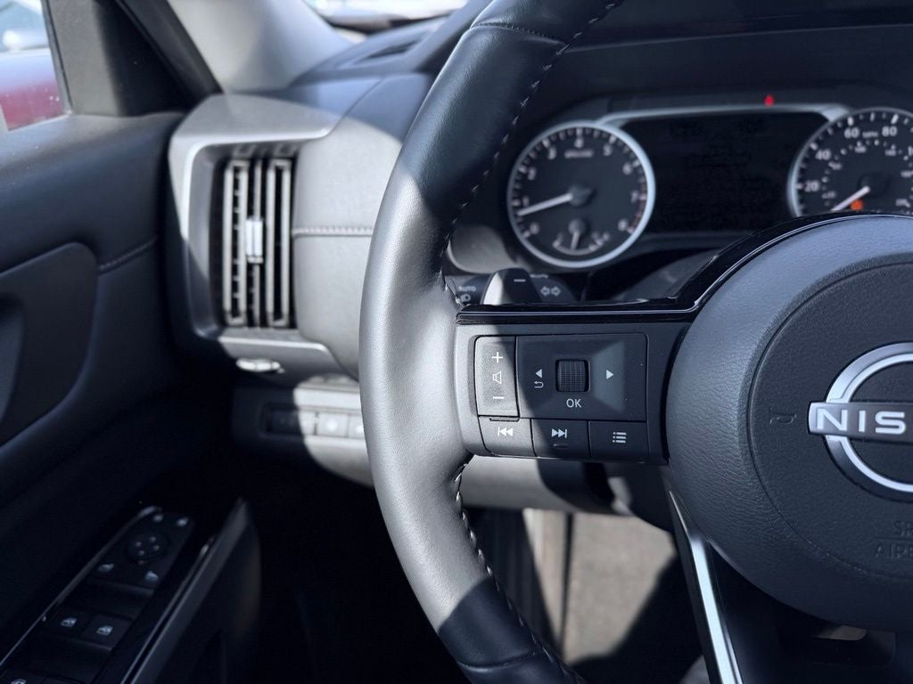 2023 Nissan Pathfinder SL 4WD