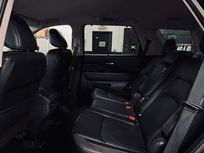 2023 Nissan Pathfinder SL 4WD