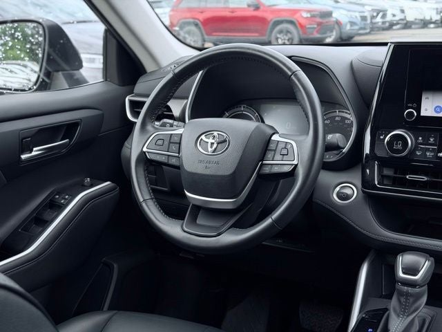 2024 Toyota Highlander Hybrid XLE