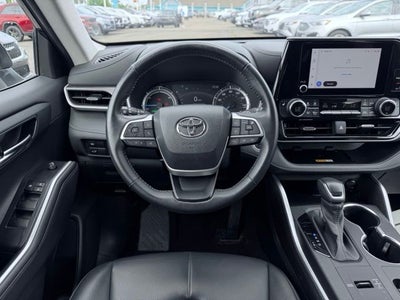 2024 Toyota Highlander Hybrid XLE