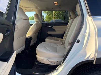 2023 Toyota Highlander Hybrid Hybrid XLE