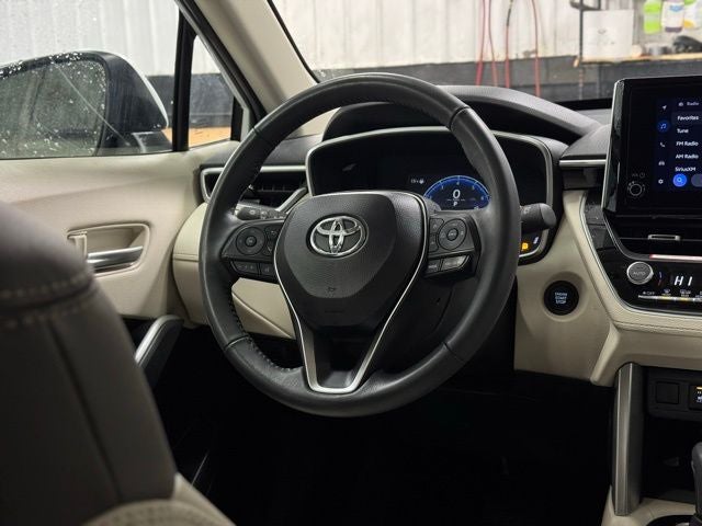 2024 Toyota Corolla Cross XLE