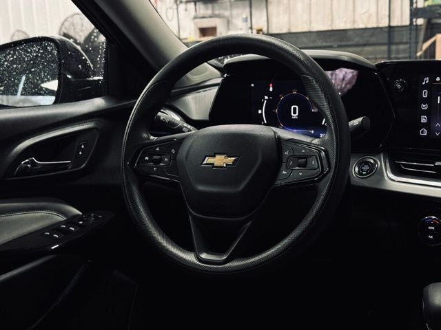 2025 Chevrolet Trax FWD LT