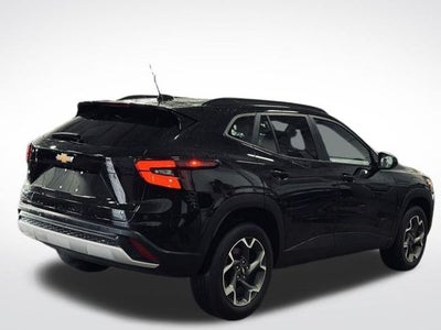 2025 Chevrolet Trax FWD LT