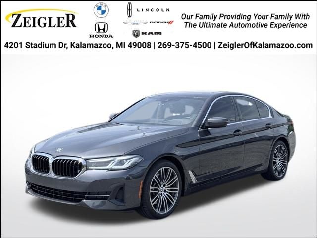 2021 BMW 5 Series 530i xDrive Sedan's photo