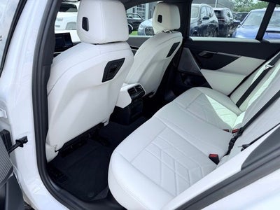 2026 BMW 5 Series xDrive