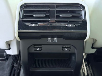 2026 BMW 5 Series xDrive