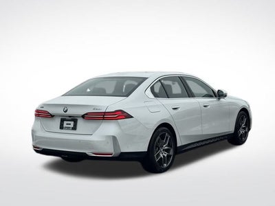 2026 BMW 5 Series 530i xDrive