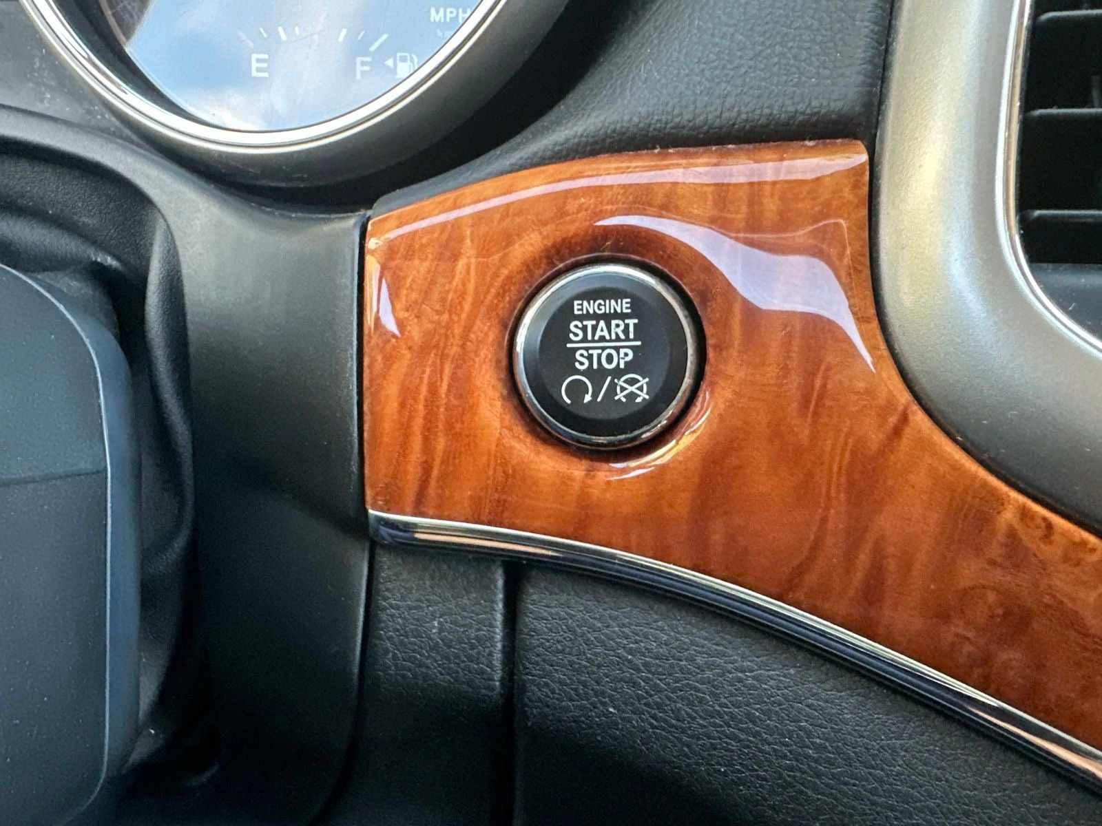 2012 Jeep Grand Cherokee Overland