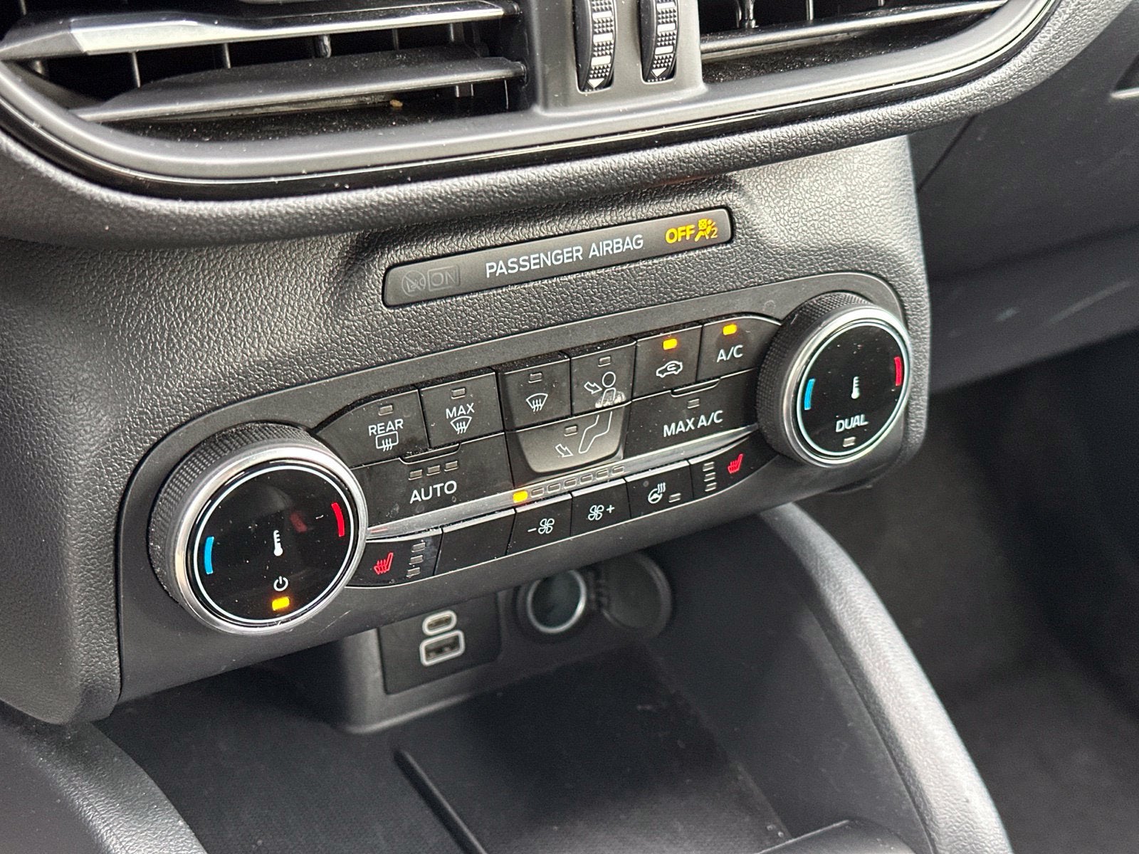 2025 Ford Escape ST-Line Select