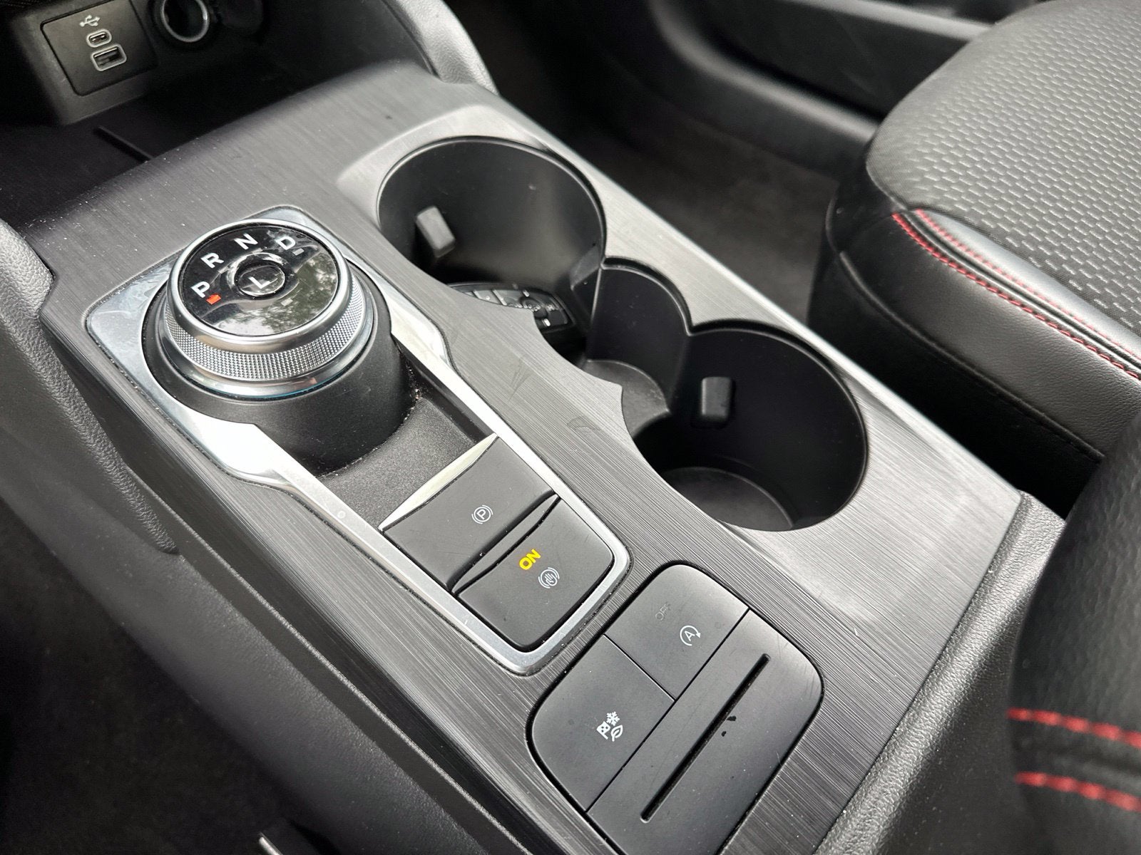 2025 Ford Escape ST-Line Select