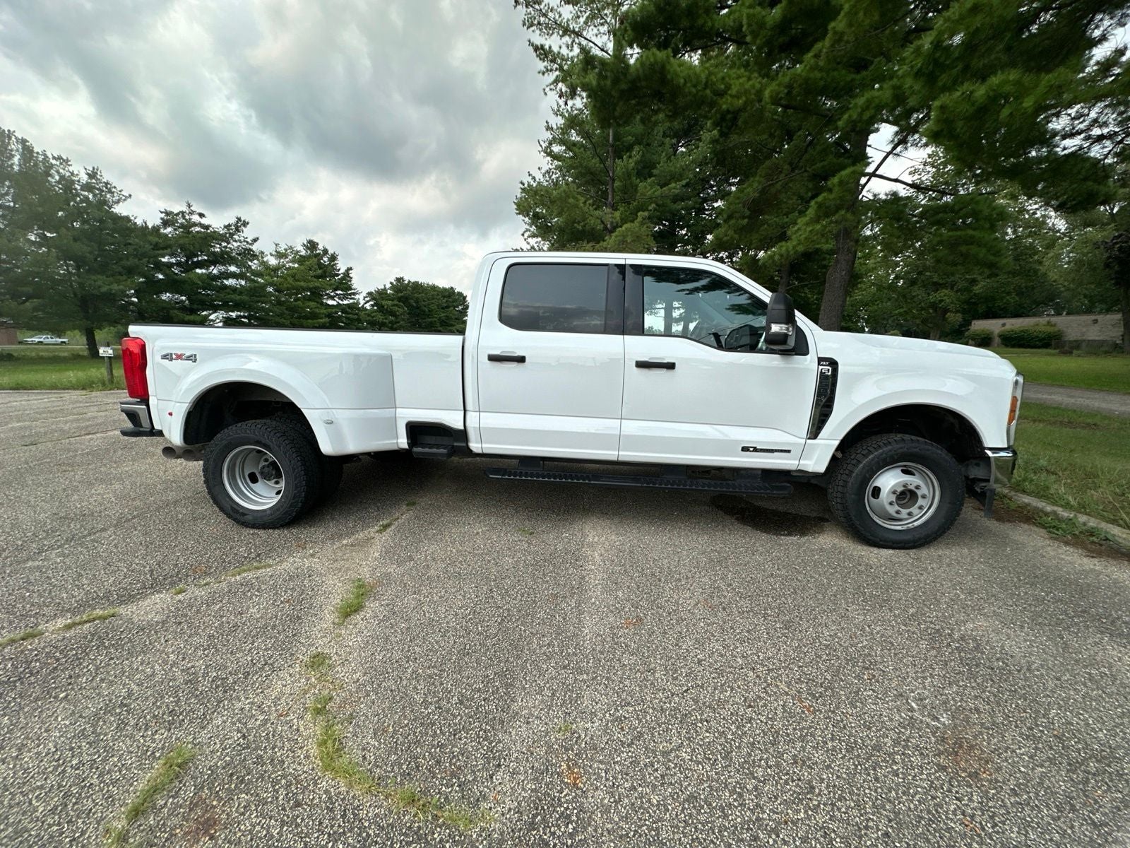 2025 Ford F-350SD XLT DRW