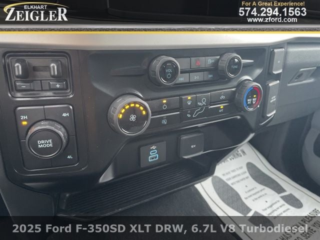 2025 Ford F-350SD XLT DRW