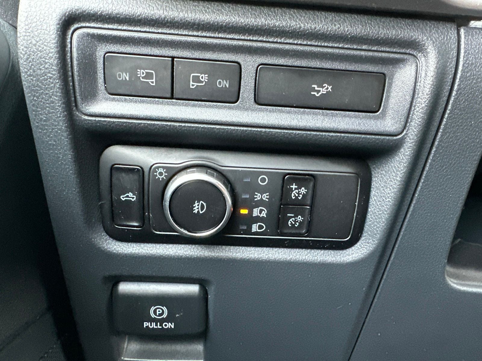 2023 Ford F-150 XLT Heritage Edition
