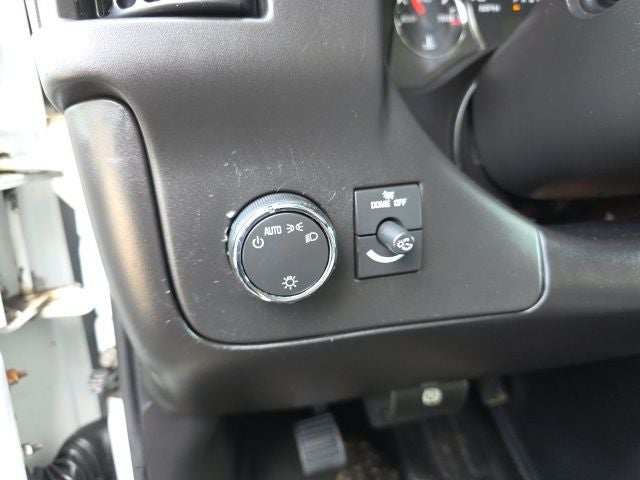 2009 Chevrolet Express 3500 Work Van Cutaway