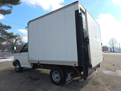 2009 Chevrolet Express 3500 Work Van Cutaway
