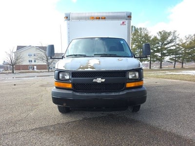 2009 Chevrolet Express 3500 Work Van Cutaway