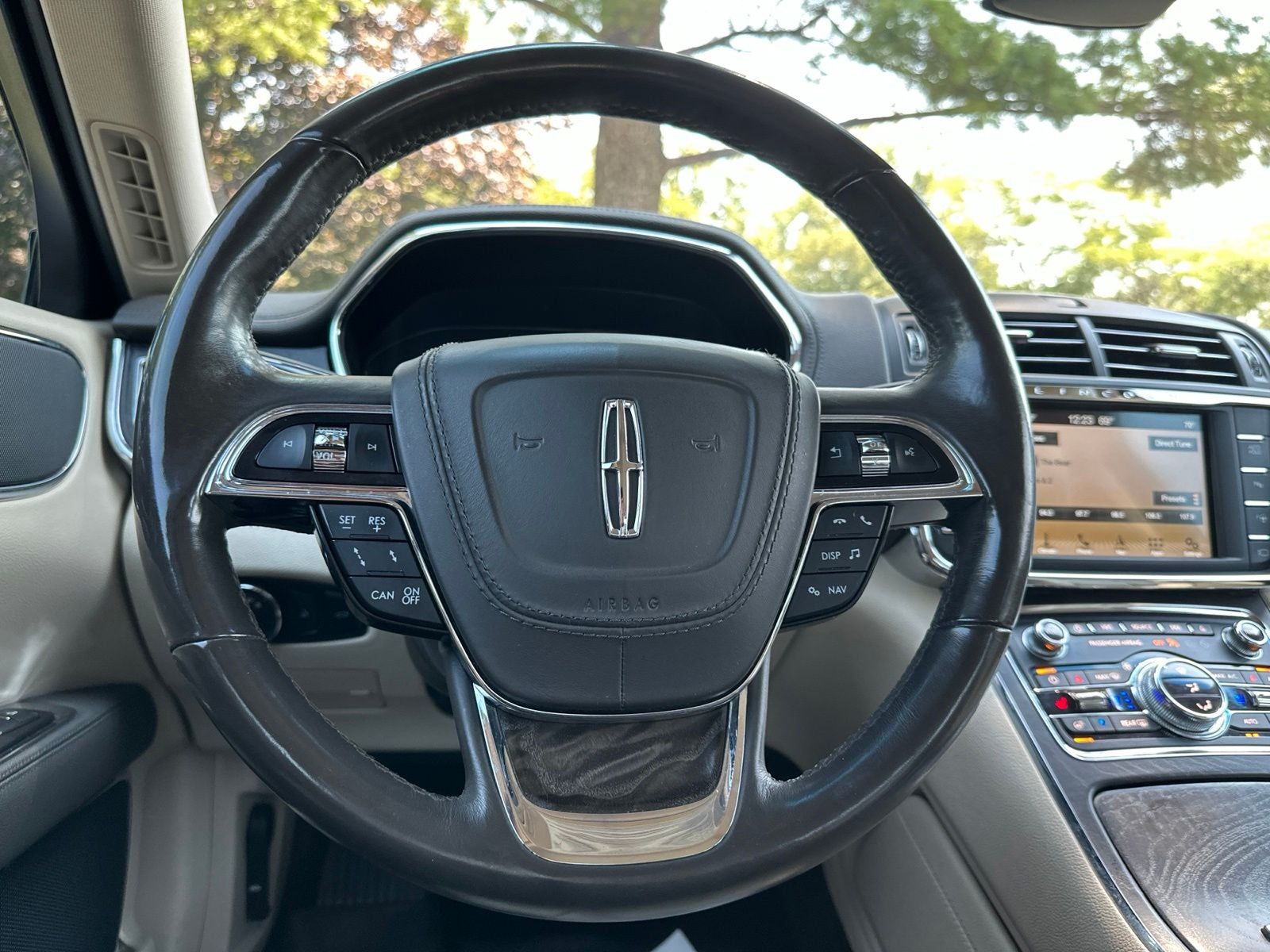 2017 Lincoln Continental Reserve