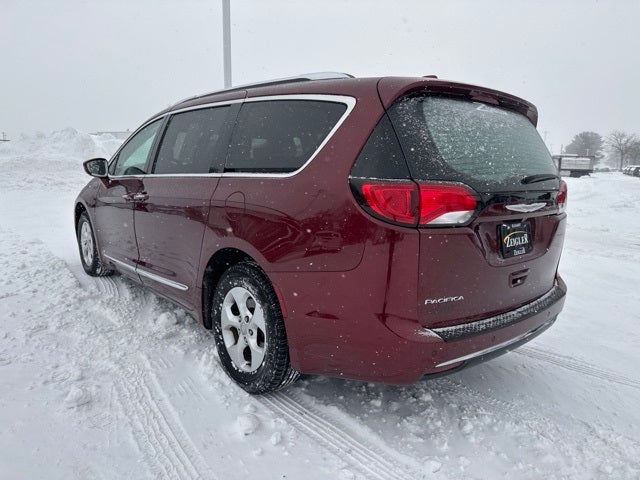 2017 Chrysler Pacifica Touring L Plus