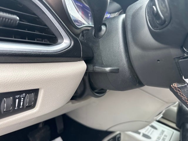 2017 Chrysler Pacifica Touring L Plus