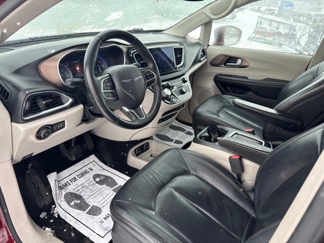 2017 Chrysler Pacifica Touring L Plus