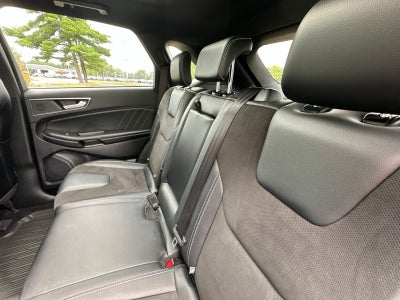 2022 Ford Edge ST