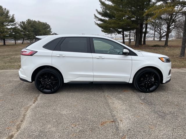 2022 Ford Edge ST