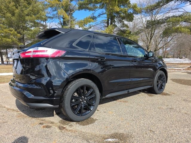 2023 Ford Edge ST Line