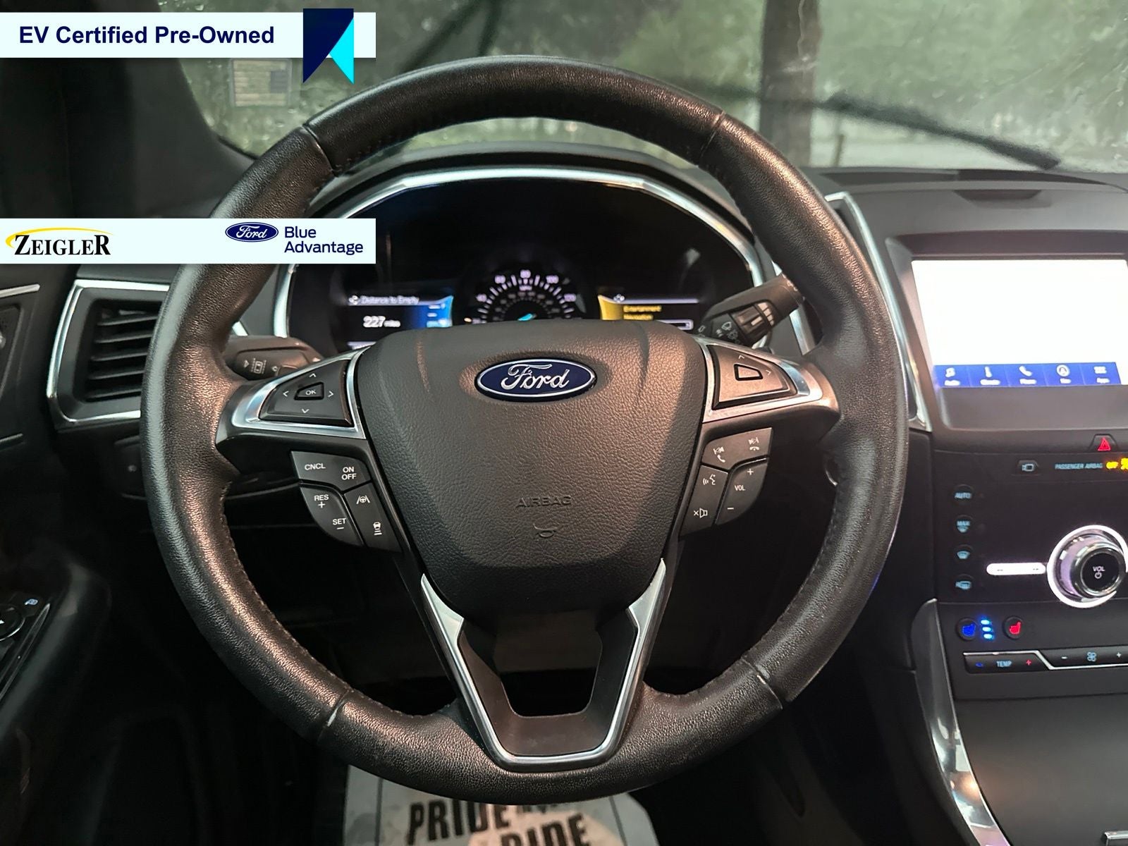 2020 Ford Edge Titanium