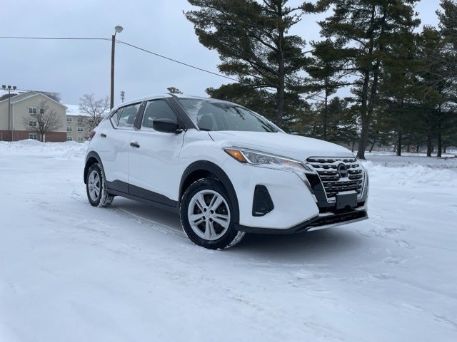 2024 Nissan Kicks S