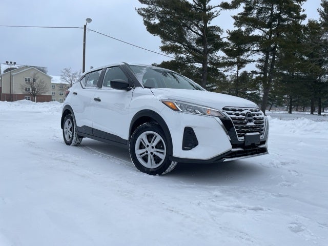 2024 Nissan Kicks S