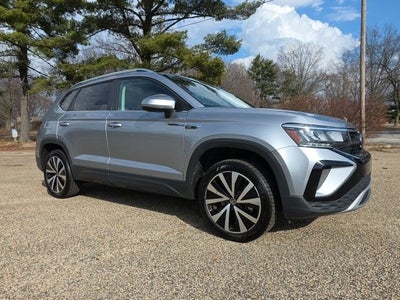 2024 Volkswagen Taos 1.5T SE