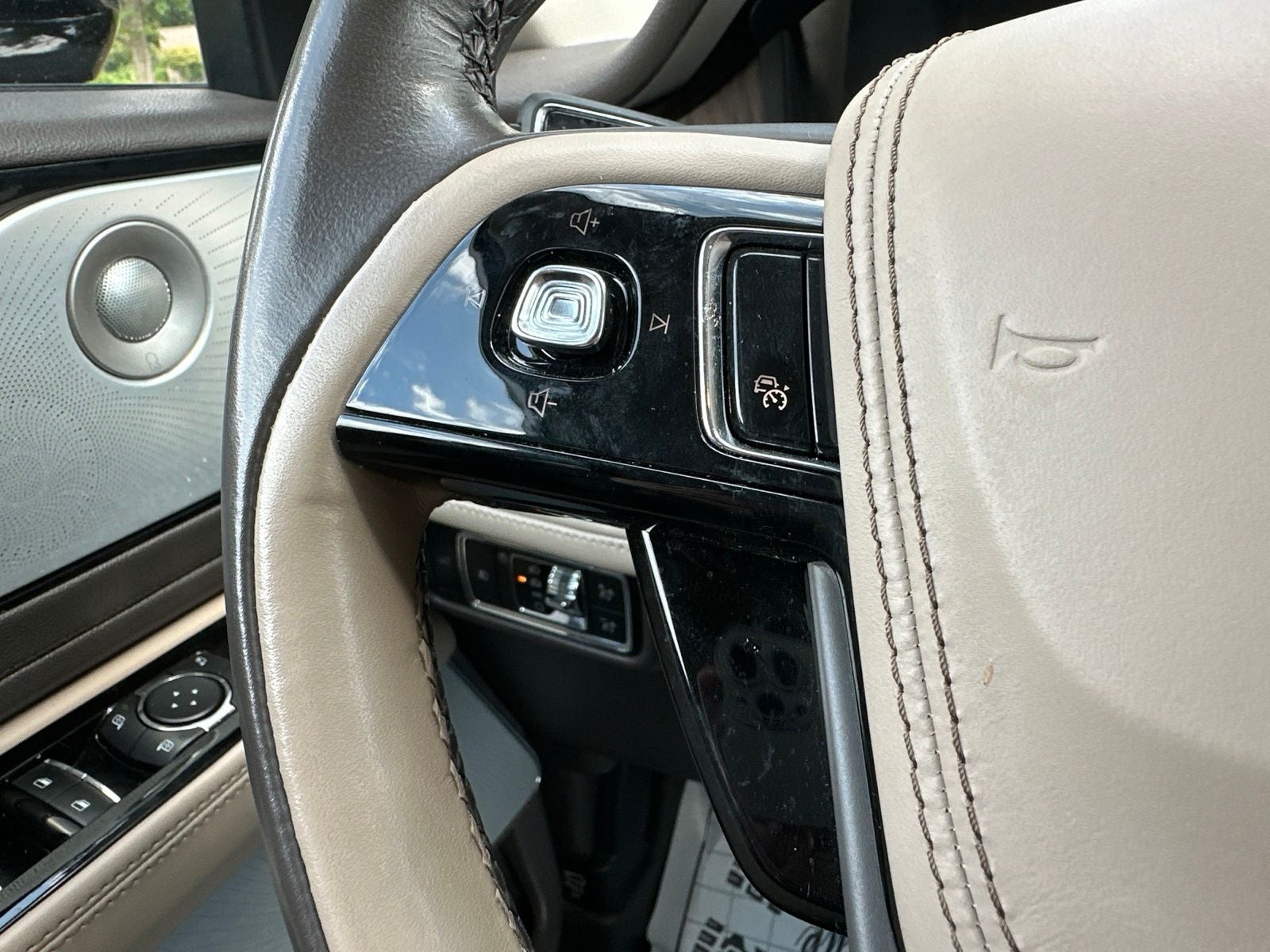 2021 Lincoln Aviator Reserve Premium