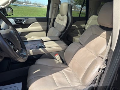 2022 Lincoln Navigator L Reserve