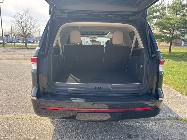 2022 Lincoln Navigator L Reserve