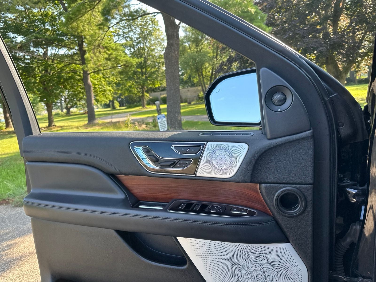 2022 Lincoln Navigator L Reserve
