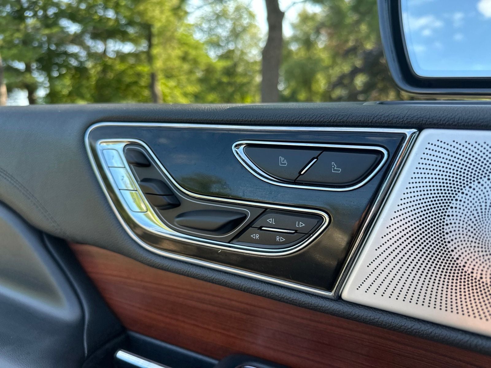 2022 Lincoln Navigator L Reserve