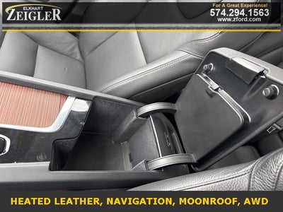 2024 Volvo XC60 B5 Plus Dark Theme