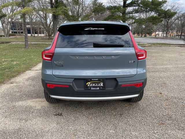 2023 Volvo XC40 B5 Core