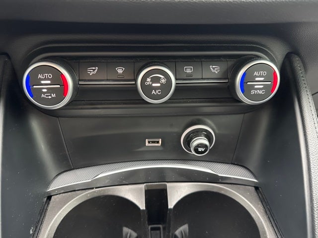 2018 Alfa Romeo Stelvio Base