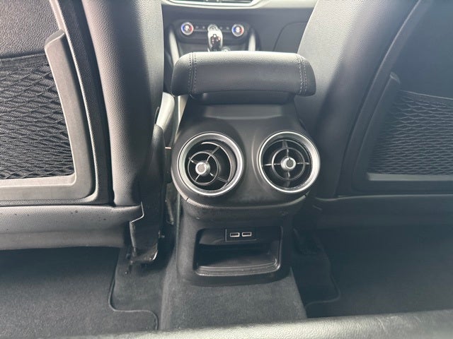 2018 Alfa Romeo Stelvio Base