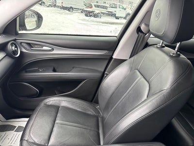 2018 Alfa Romeo Stelvio Base